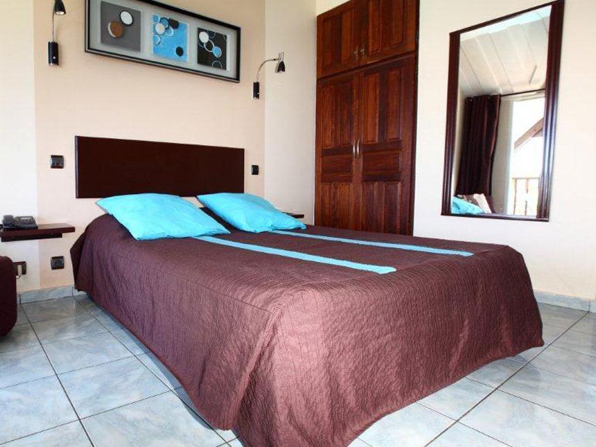 Latitude 21 Ξενοδοχείο Saint-Gilles-les Bains Εξωτερικό φωτογραφία