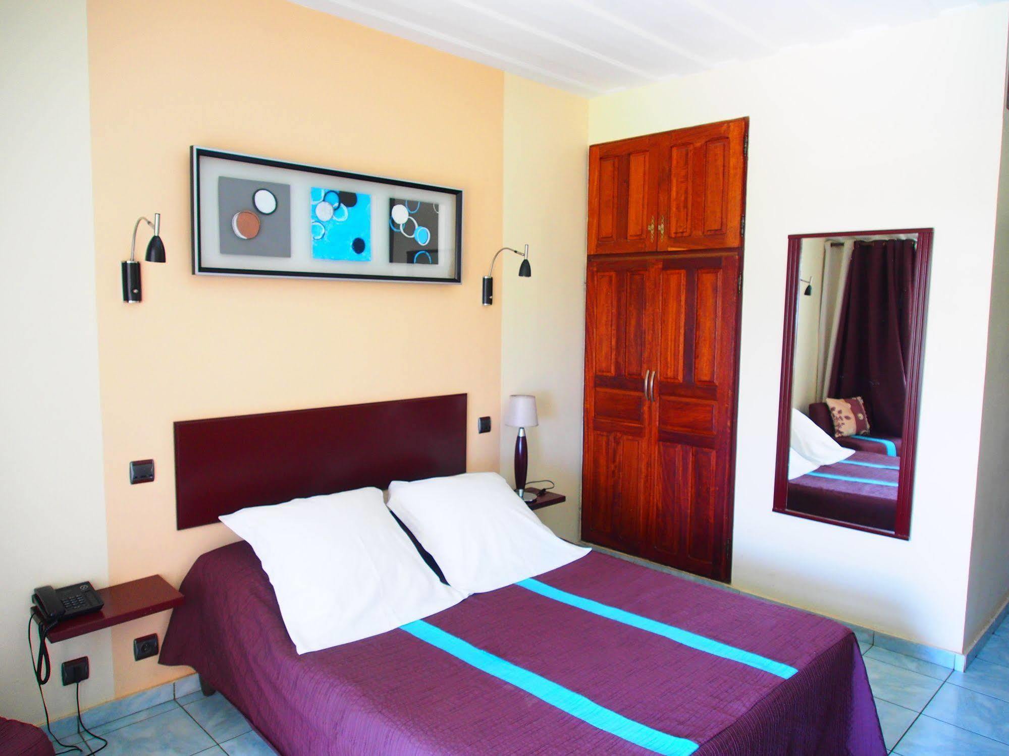 Latitude 21 Ξενοδοχείο Saint-Gilles-les Bains Εξωτερικό φωτογραφία