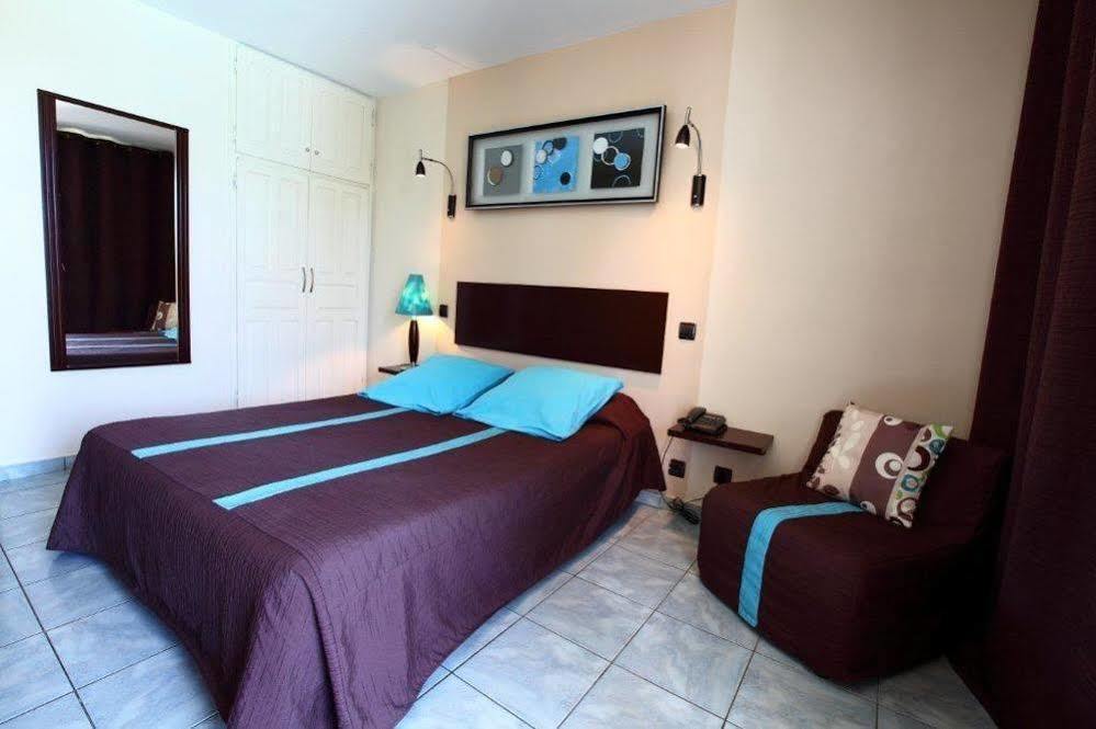 Latitude 21 Ξενοδοχείο Saint-Gilles-les Bains Εξωτερικό φωτογραφία